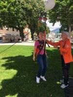 lanovka medzi stromami