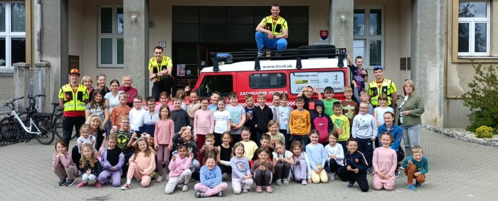 Ukážky činnosti Horskej služby v ZŠ Kláštor pod Znievom